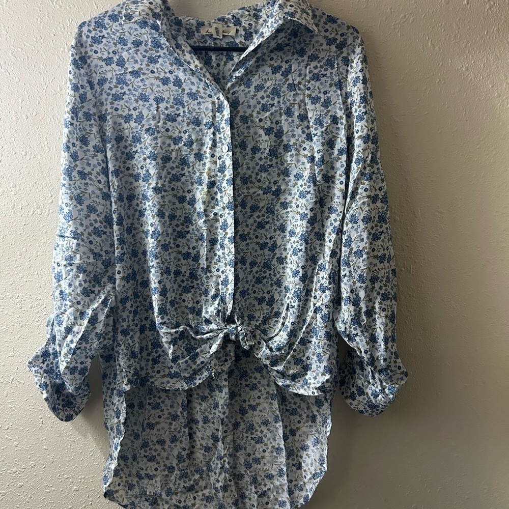 Jane and Delancey Navy Floral Button-Up Blouse